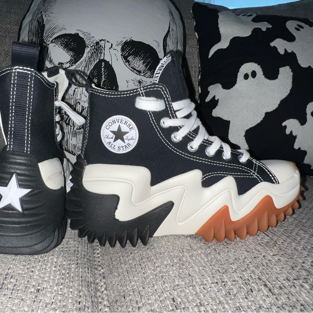 Converse platform sneakers